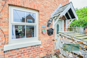 Photo 1- click for photo gallery